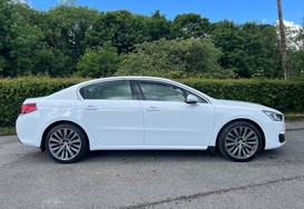 Peugeot 508 BLUE 2.0 HDI ALLURE 6