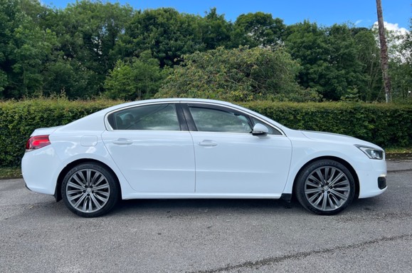 Peugeot 508 BLUE 2.0 HDI ALLURE 6