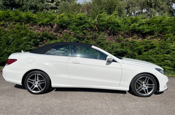 Mercedes-Benz E Class E220 BLUETEC AMG LINE AUTO CONVERTIBLE 5