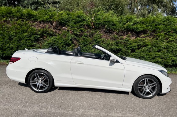 Mercedes-Benz E Class E220 BLUETEC AMG LINE AUTO CONVERTIBLE 19