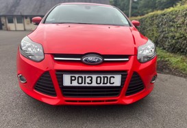 Ford Focus 1.0 ZETEC 5 DOOR £20 ROAD TAX 4