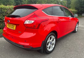 Ford Focus 1.0 ZETEC 5 DOOR £20 ROAD TAX 8