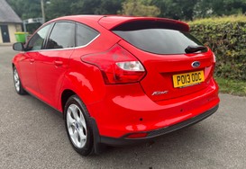 Ford Focus 1.0 ZETEC 5 DOOR £20 ROAD TAX 11