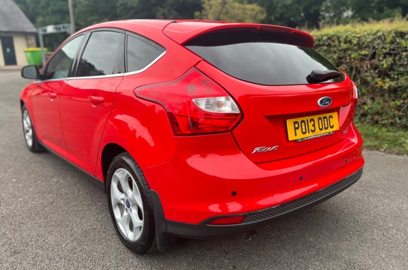 Ford Focus 1.0 ZETEC 5 DOOR £20 ROAD TAX 11