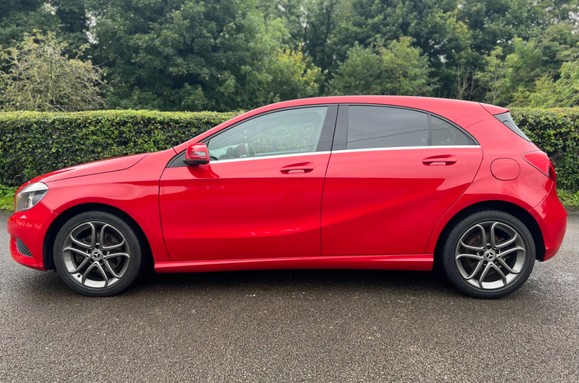 Mercedes-Benz A Class A180 BLUEEFFICIENCY SPORT 10