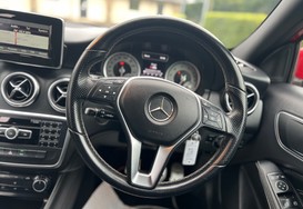 Mercedes-Benz A Class A180 BLUEEFFICIENCY SPORT 32