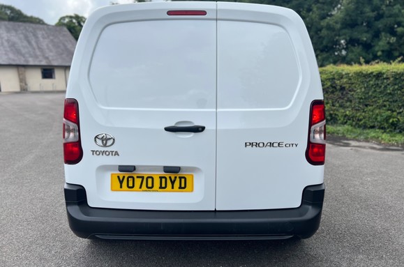 Toyota Proace City L1 ACTIVE 1.5  BlueHDI Panel Van 8