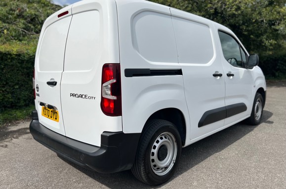 Toyota Proace City L1 ACTIVE 1.5  BlueHDI Panel Van 9