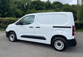 Toyota Proace City L1 ACTIVE 1.5  BlueHDI Panel Van 11