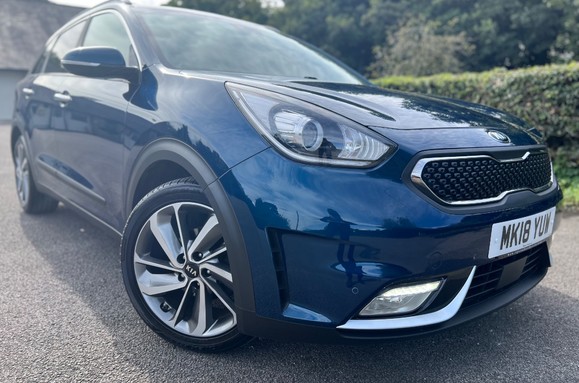 Kia Niro 1.6h GDi FIRST EDITION HYBRID AUTO 1