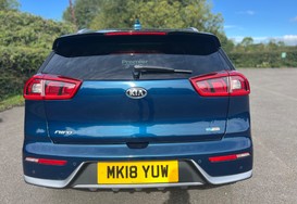 Kia Niro 1.6h GDi FIRST EDITION HYBRID AUTO 8