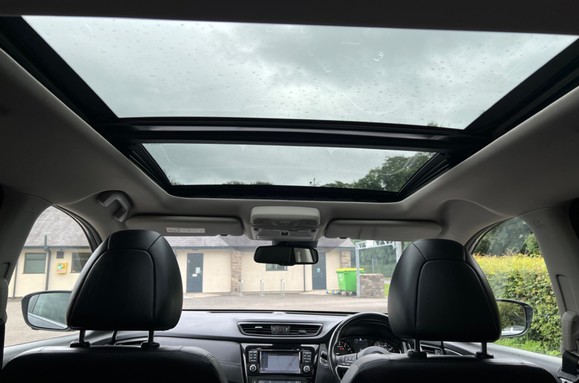 Nissan X-Trail DIG-T TEKNA DCT AUTO PAN ROOF 37