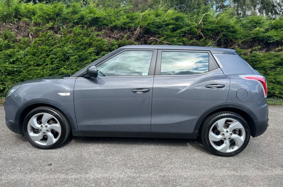 SsangYong Tivoli  1.6 e-XDi EX SUV 5dr DieseL 10