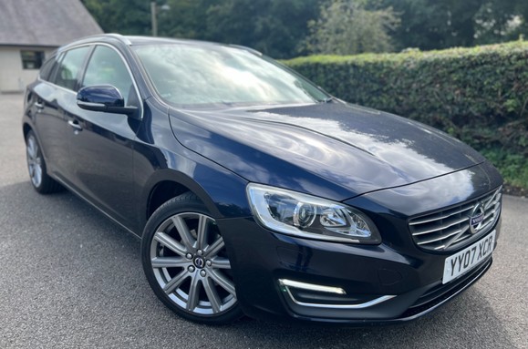 Volvo V60 2.0 D4 SE LUX NAV AUTO ESTATE 2