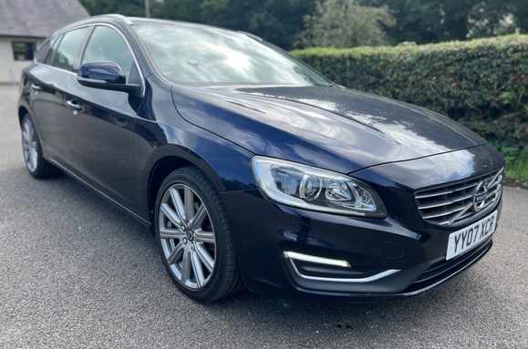 Volvo V60 2.0 D4 SE LUX NAV AUTO ESTATE 4