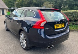 Volvo V60 2.0 D4 SE LUX NAV AUTO ESTATE 13