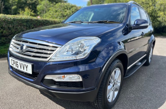 SsangYong Rexton 2.2D EX 7 SEATS 9