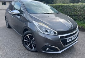 Peugeot 208 1.2 PURETECH ALLURE PREMIUM 2