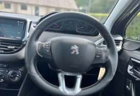 Peugeot 208 1.2 PURETECH ALLURE PREMIUM 33