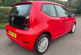 Volkswagen Up 1.0 MOVE UP 8