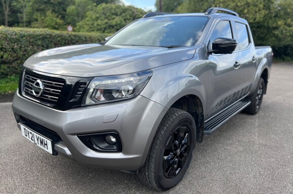 Nissan Navara DCI N-GUARD SHR DCB AUTO 10