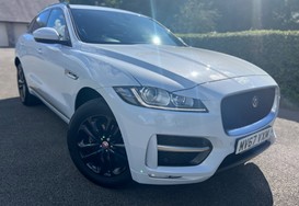 Jaguar F-Pace 2.0D 165 R-SPORT PAN ROOF 2