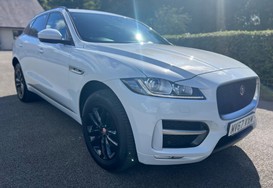 Jaguar F-Pace 2.0D 165 R-SPORT PAN ROOF 5