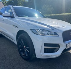 Jaguar F-Pace 2.0D 165 R-SPORT PAN ROOF 4