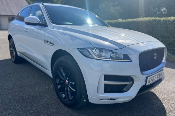 Jaguar F-Pace 2.0D 165 R-SPORT PAN ROOF 5