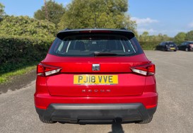 SEAT Arona 1.6 TDI SE TECHNOLOGY LUX 8