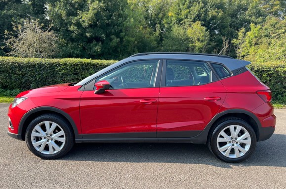 SEAT Arona 1.6 TDI SE TECHNOLOGY LUX 12