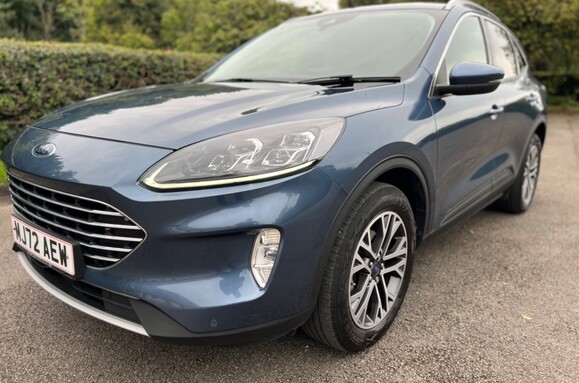 Ford Kuga TITANIUM 1.5 TDCi ECOBLUE 9