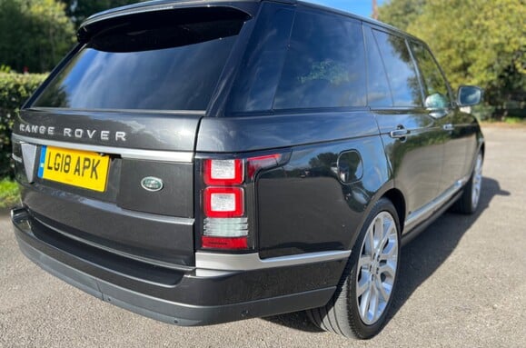 Land Rover Range Rover 3.0 TDV6 VOGUE SE AUTO PAN ROOF 7