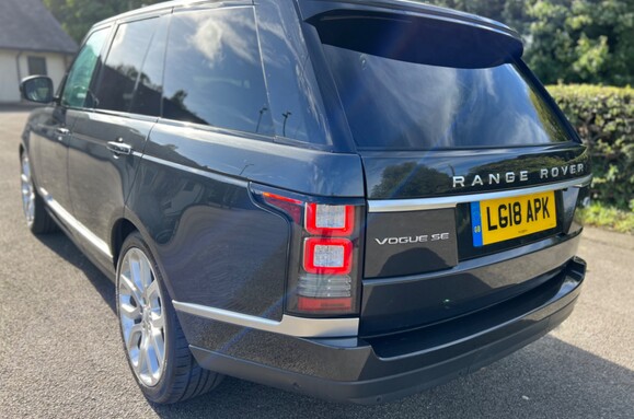 Land Rover Range Rover 3.0 TDV6 VOGUE SE AUTO PAN ROOF 10