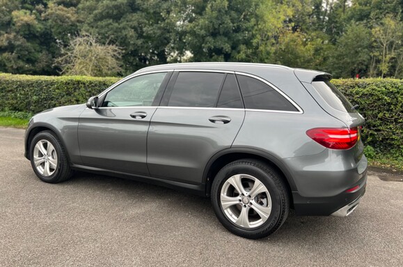 Mercedes-Benz GLC GLC 220 D 4MATIC SPORT AUTO 12