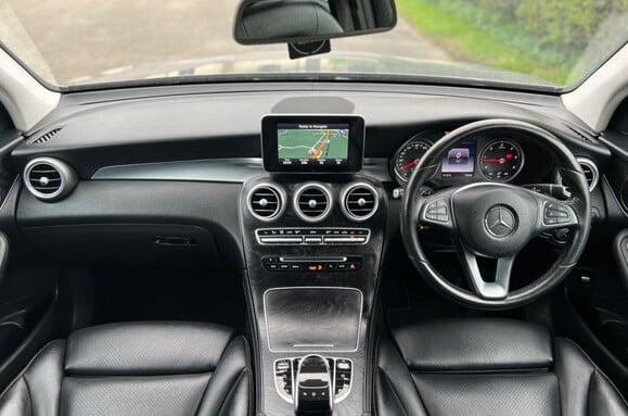 Mercedes-Benz GLC GLC 220 D 4MATIC SPORT AUTO 37