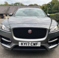 Jaguar F-Pace 2.0D R-SPORT AWD AUTO 3