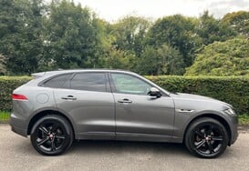 Jaguar F-Pace 2.0D R-SPORT AWD AUTO 5