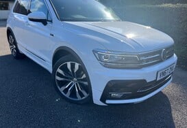 Volkswagen Tiguan R LINE 2.0 TDI BMT 4MOTION DSG AUTO PAN ROOF 1