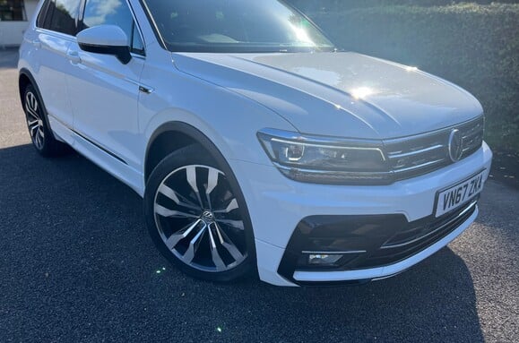 Volkswagen Tiguan R LINE 2.0 TDI BMT 4MOTION DSG AUTO PAN ROOF 1