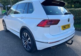 Volkswagen Tiguan R LINE 2.0 TDI BMT 4MOTION DSG AUTO PAN ROOF 12