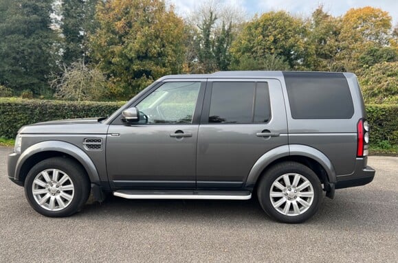 Land Rover Discovery 3.0 SDV6 COMMERCIAL XS AUTO 11