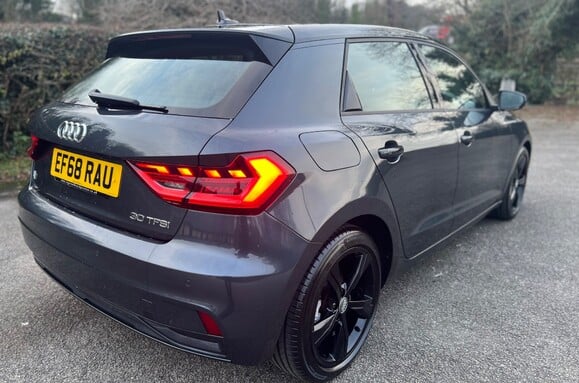 Audi A1 1.0 TFSI 30 SPORT SPORTBACK NAV 7