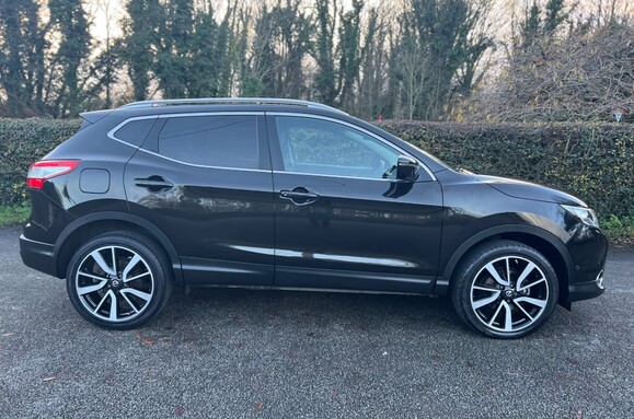 Nissan Qashqai 1.5 DCI TEKNA 6