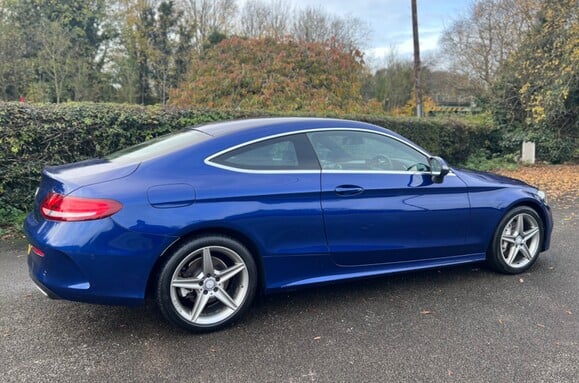 Mercedes-Benz C Class C 220 D AMG LINE AUTO COUPE 6