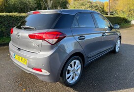 Hyundai i20 1.4 GDI PREMIUM 6