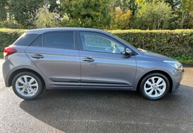 Hyundai i20 1.4 GDI PREMIUM 7