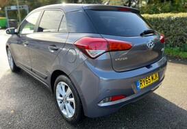 Hyundai i20 1.4 GDI PREMIUM 11