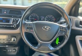 Hyundai i20 1.4 GDI PREMIUM 31