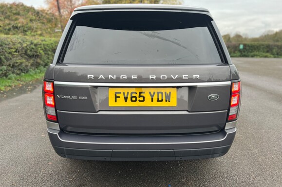 Land Rover Range Rover 3.0 TDV6 VOGUE SE AUTO  9